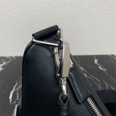 Pra*a triangle leather shoulder bag black color 2vh155