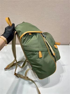 Pra*a re-nylon and leather backpack military/caramel 2vz135