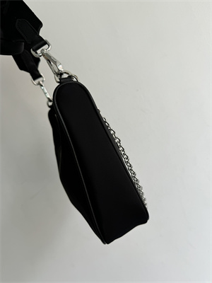 Pra*a re-edition 2005 re-nylon bag black 1bh204