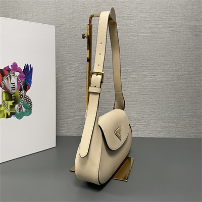 Pra*a small leather shoulder bag travertine 1bd358