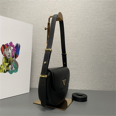 Pra*a arqué leather shoulder bag with flap black 1bd365