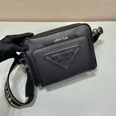 Pra*a saffiano leather shoulder bag in black 2vh152