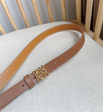L0ew* belt in smooth calfskin 20mm gold hardware brown