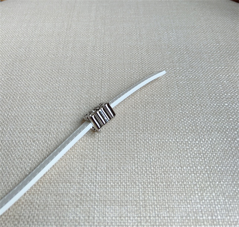 L0ew* belt in calfskin 10mm silver hardware white