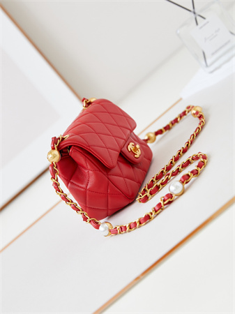 cha.nel S*permini flap bag lambskin gold tone metal red as4946