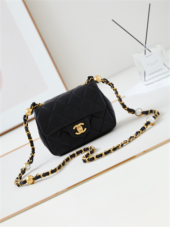 cha.nel S*permini flap bag lambskin gold tone metal black as4946