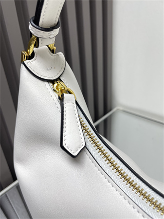 F**digraphy small leather bag white