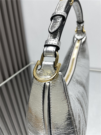 F**digraphy small leather bag silver/gold