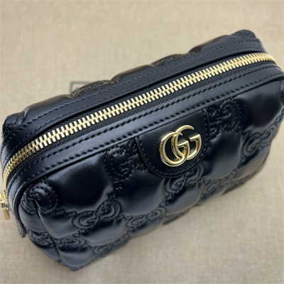 gu.cci G*u*i gg matelassé beauty case in black leather 726047