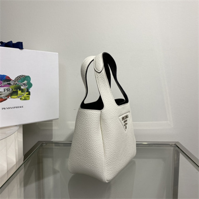 Pra*a leather mini bag white/black 1ba349