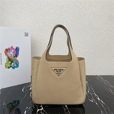Pra*a medium leather tote 1bg335