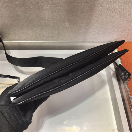 Pra*a re-edition 2000 re-nylon shoulder bag black 1bh046