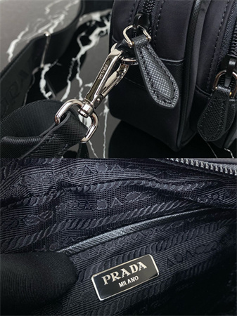 Pra*a re-nylon  shoulder bag black 1bh153