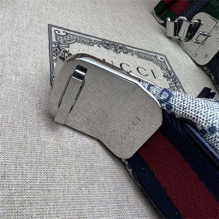 gu.cci attache small shoulder bag gg S*p*e canvas 699409