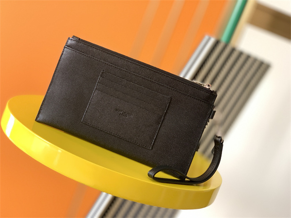 Y.S.L CASSANDRE MATELASSÉ Large Pouch In Grain DE Poudre Leather Black /Silver