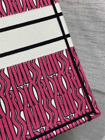 cd miss D*or large book tote allover emb fuchsia