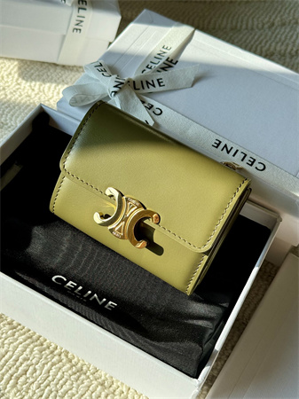 Ce**e compact wallet with coin triomphe in shiny calfskin