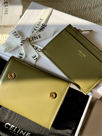 Ce**e compact wallet with coin triomphe in shiny calfskin