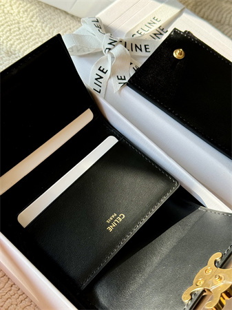 Ce**e compact wallet with coin triomphe in shiny calfskin