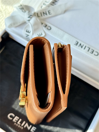 Ce**e compact wallet with coin triomphe in shiny calfskin