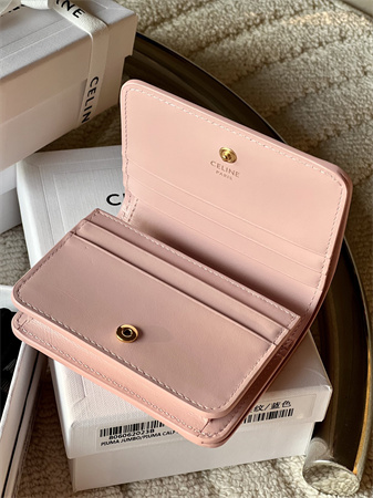 Ce**e triomphe compact wallet in shiny calfskin pink