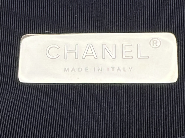 Ch*el 19 bag tweed gold tone black/white as1160