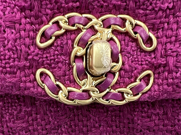 Ch*el 19 bag tweed gold tone fuchsia as1160