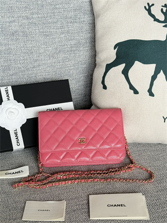 Ch*el wallet on chain grained calfskin gold tone metal pink ap0250