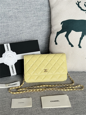 Ch*el wallet on chain grained calfskin gold tone metal yellow ap0250