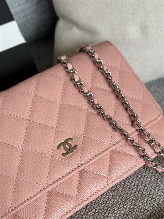 Ch*el wallet on chain grained calfskin silver tone metal pink ap0250