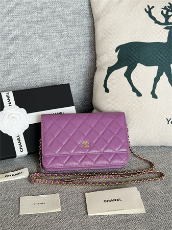 Ch*el wallet on chain grained calfskin gold tone metal purple ap0250