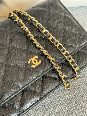 Ch*el wallet on chain grained calfskin gold tone metal black ap0250