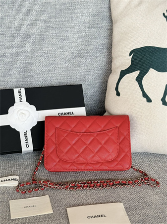 Ch*el wallet on chain grained calfskin silver tone metal red ap0250