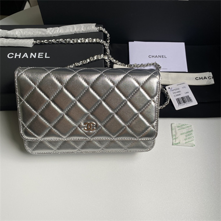 Ch*el wallet on chain lambskin silver tone metal silver ap0250