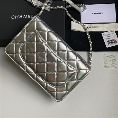 Ch*el wallet on chain lambskin silver tone metal silver ap0250