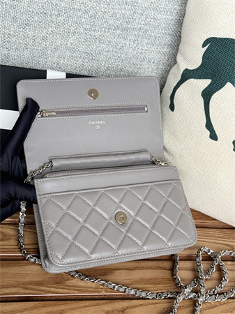 Ch*el wallet on chain lambskin silver tone metal grey ap0250