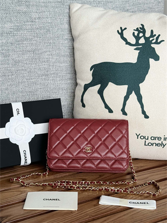 Ch*el wallet on chain lambskin gold tone metal burgundy ap0250