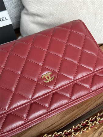 Ch*el wallet on chain lambskin gold tone metal burgundy ap0250