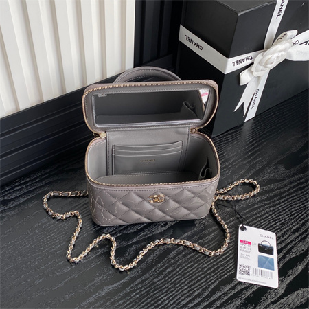Ch*el vanity with chain patent calfskin gold-tone metal grey ap2199
