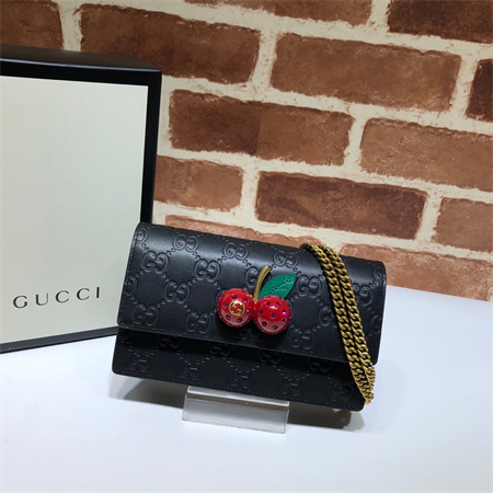 gu.cci  gg S*p*e mini bag black leather with cherries 481291