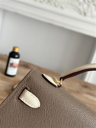 H**mes kelly mini ii bag epsom leather etoupe/craie hs