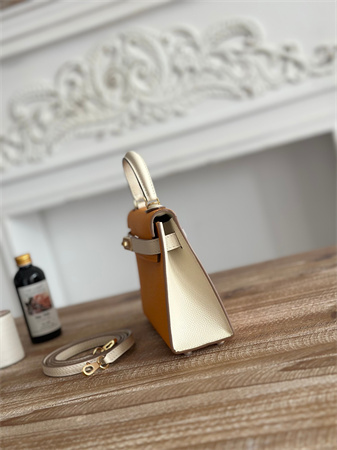 H**mes kelly mini ii bag epsom leather jaune d’or/craie hs