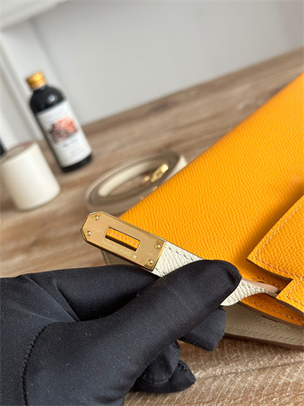 H**mes kelly mini ii bag epsom leather jaune d’or/craie hs