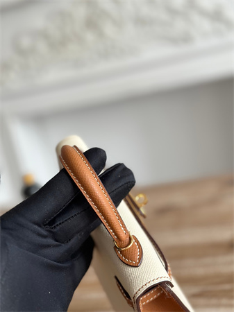 H**mes kelly mini ii bag epsom leather craie/gold hs