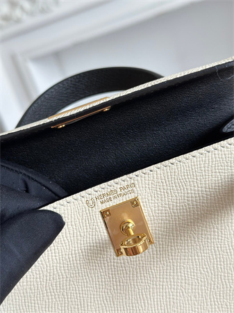 H**mes kelly mini ii bag epsom leather craie/black hs