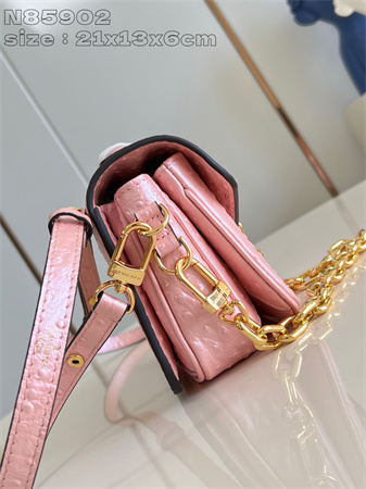 L.V POCHETTE M??TIS EAST WEST Ostrich Leather Pink N85902