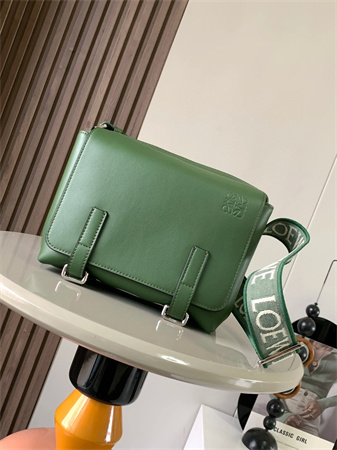 l0ew* xs military messenger bag in S*pple smooth calfskin and jacquard hunter green