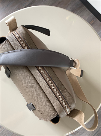 L0ew* xs military messenger bag in soft grained calfskin beige multicolor