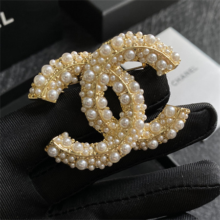 Ch*el brooch 36790