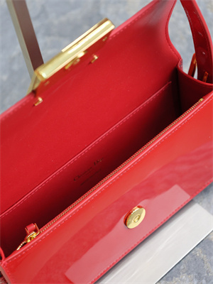cd miss D*or flap bag patent calfskin red